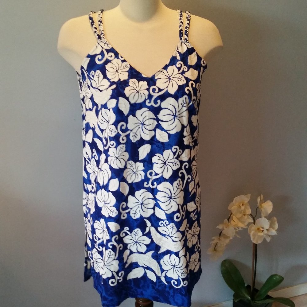 Cabali blue and white floral top NWOT